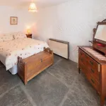 Holiday The Neale By Interhome