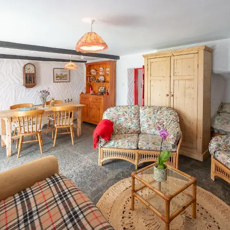 Holiday The Neale By Interhome *