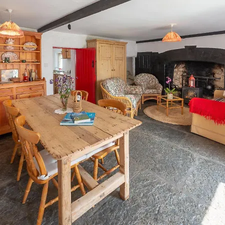 Holiday The Neale By Interhome *