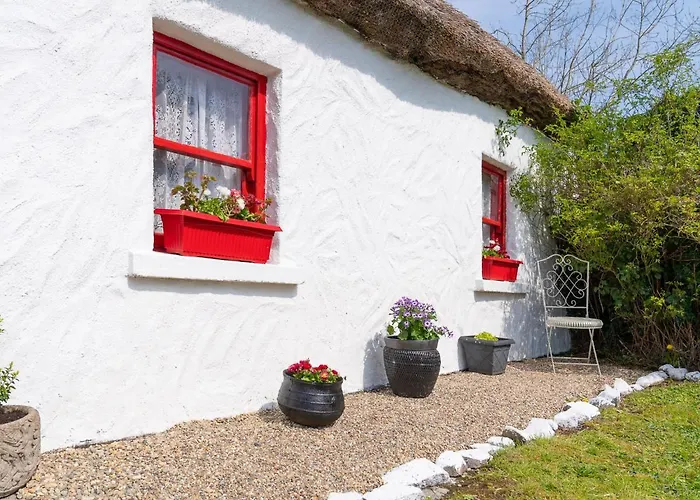 Holiday The Neale By Interhome